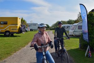 Leonie en .. zijn gaan fietsen